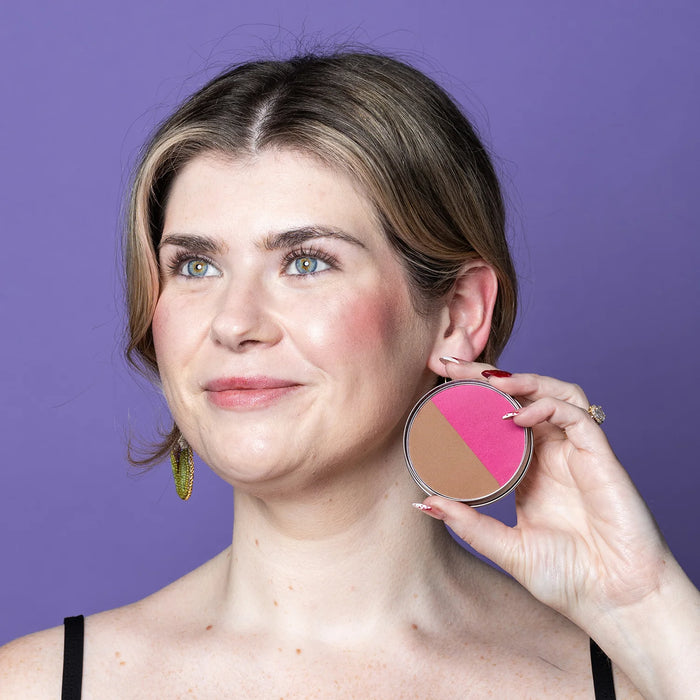 Cheekbone Balance Blush/Bronzer